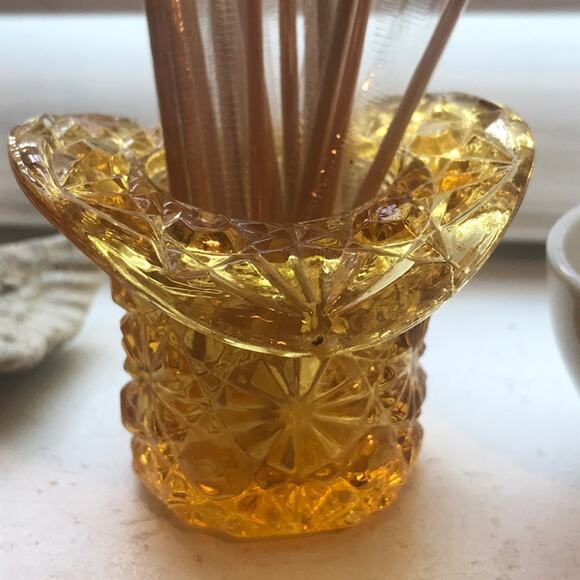VINTAGE Amber Toothpick Holder or tiny bud vase - Picture 6 of 10